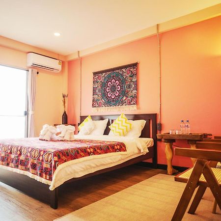 Elegant Lanna Guesthouse Chiang Mai Exterior photo